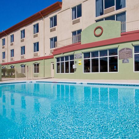 Holiday Inn Express Hotel & Suites Live Oak By Ihg Dış mekan fotoğraf