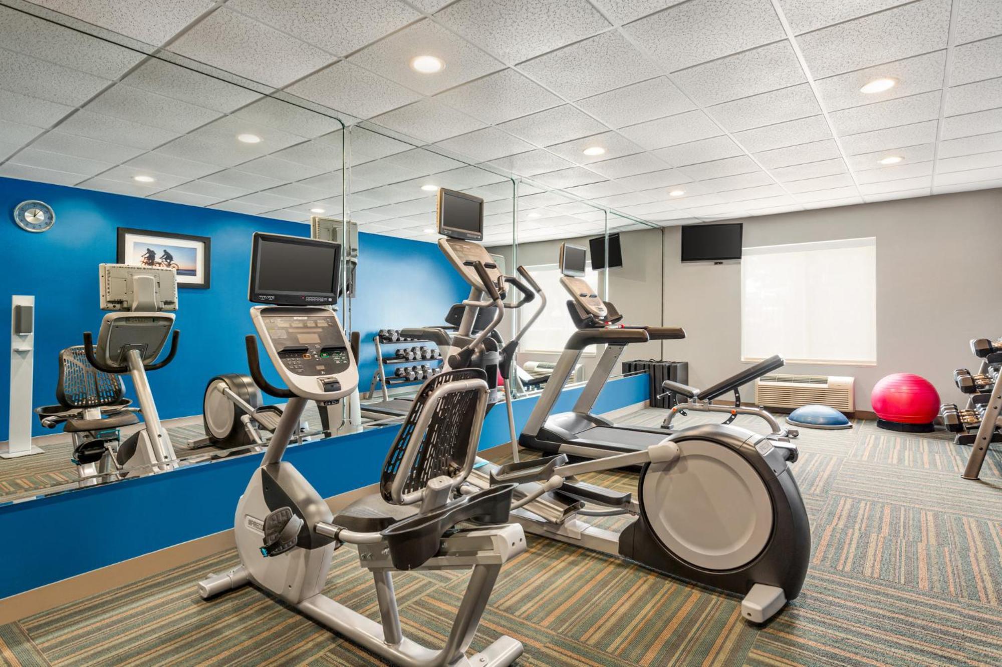 Holiday Inn Express Hotel & Suites Live Oak By Ihg Dış mekan fotoğraf