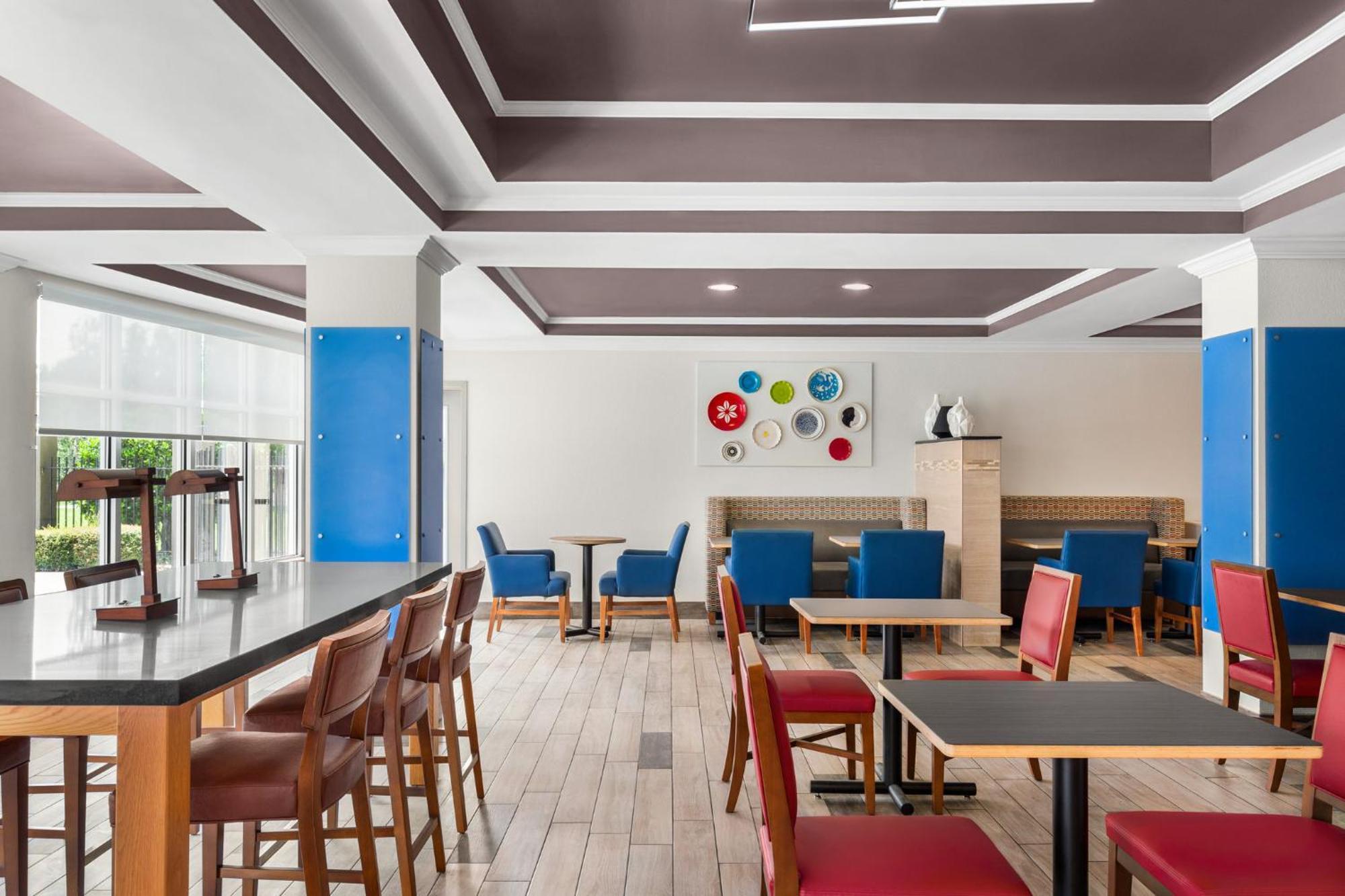 Holiday Inn Express Hotel & Suites Live Oak By Ihg Dış mekan fotoğraf