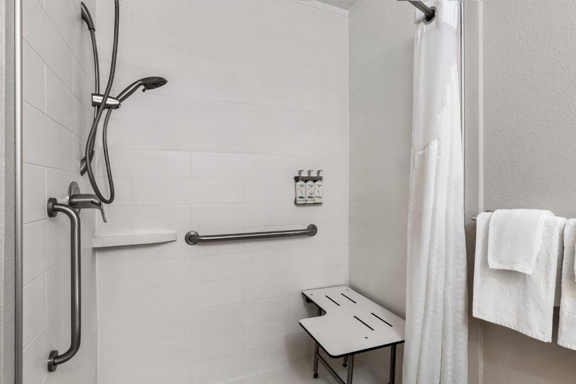 Holiday Inn Express Hotel & Suites Live Oak By Ihg Dış mekan fotoğraf